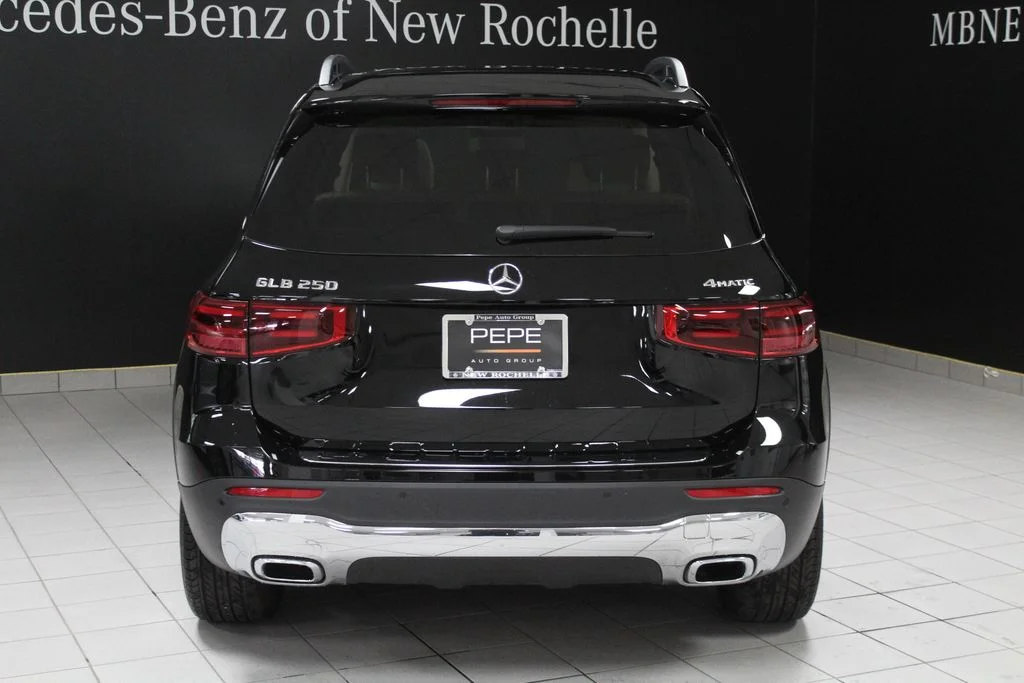 Certified Used 2026 Black Mercedes-Benz GLB 250 image 36