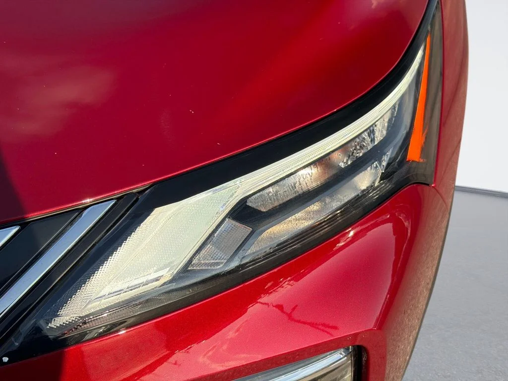 Used 2021 Red Nissan SV image 10