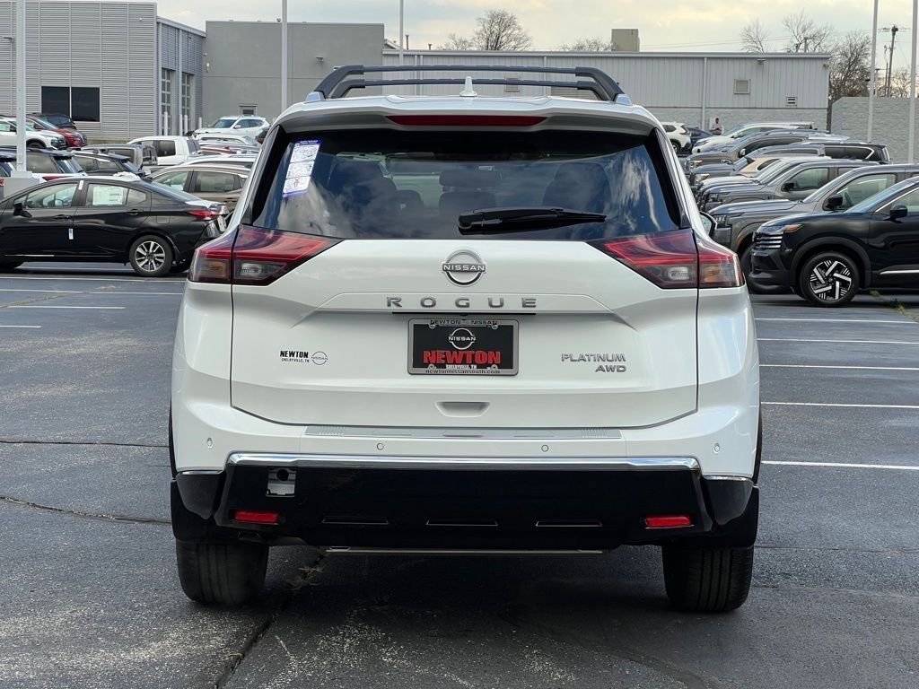 New 2026 Everest White Pearl TriCoat Nissan Platinum image 5
