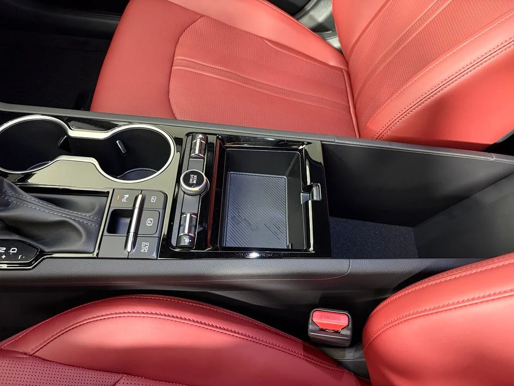 New 2026 Wolf Gray Kia GT-Line FWD image 33
