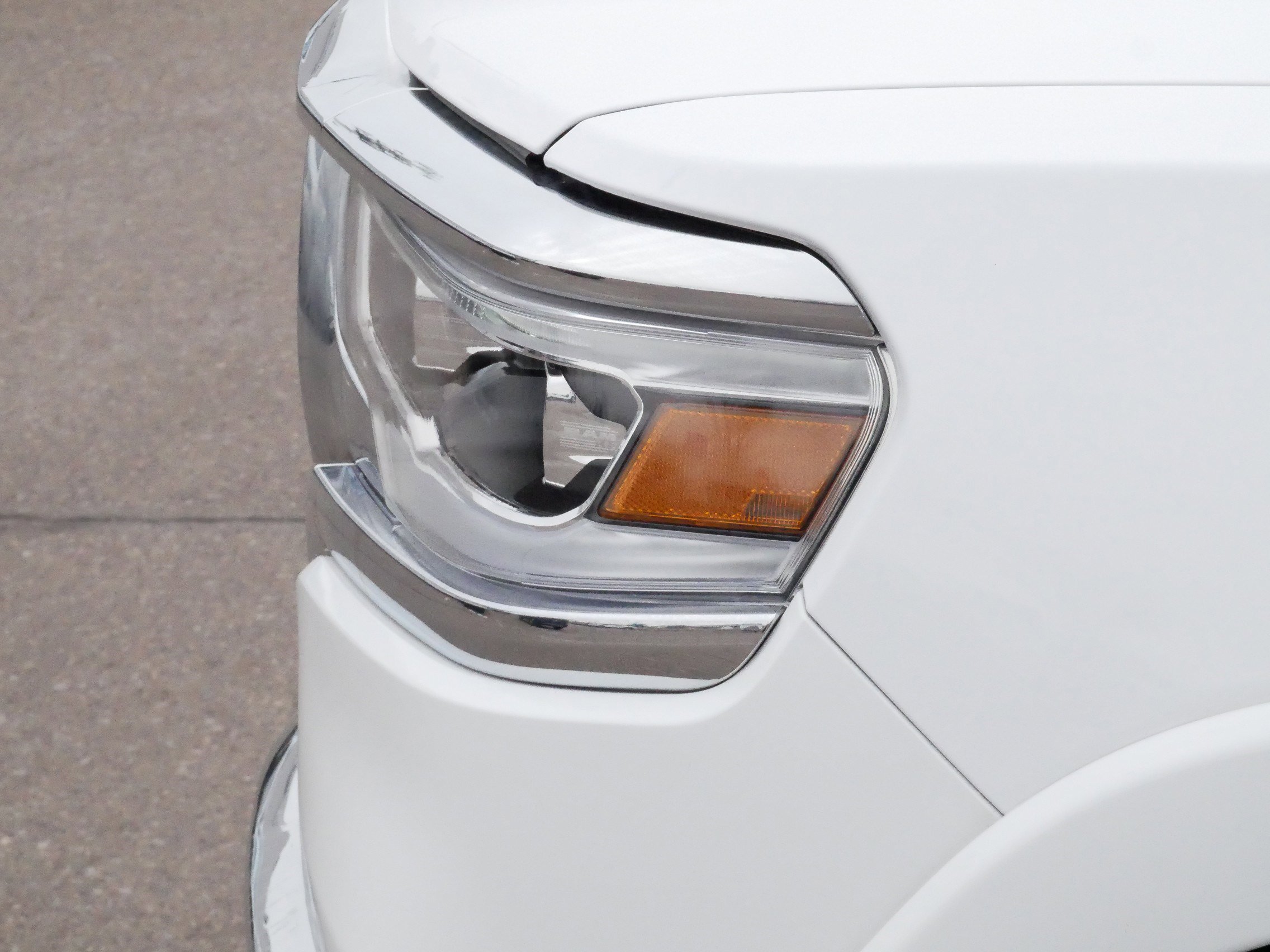 2024 RAM Ram 1500 Pickup Limited - Photo 16