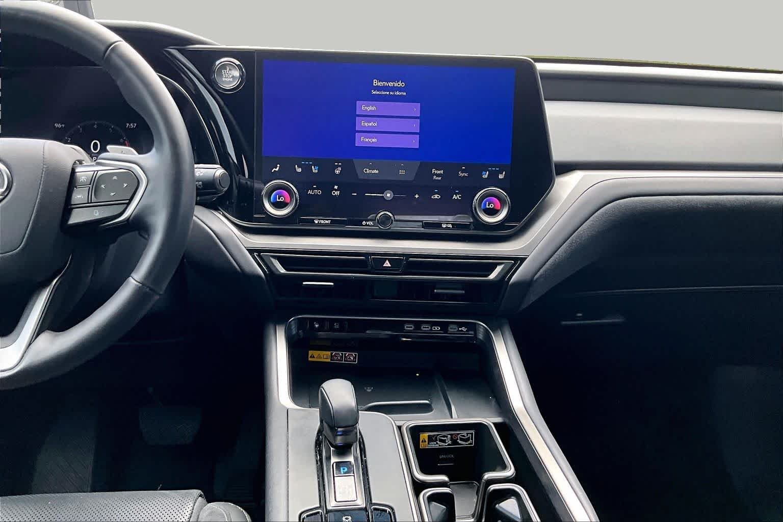Used 2024 Wind Chill Pearl Lexus Luxury image 7