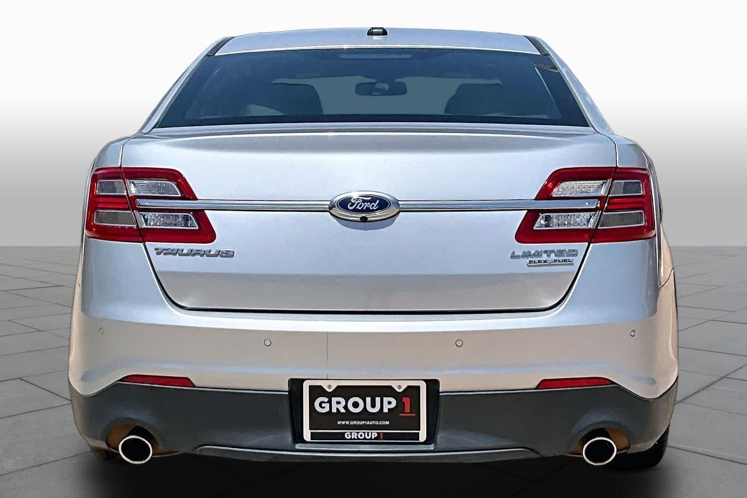 Used 2013 Ingot Silver Metallic Ford Limited image 4