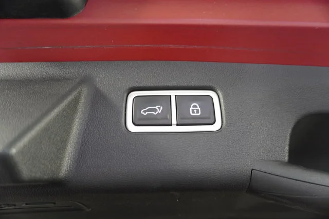 Used 2021 Red Kia EX image 37