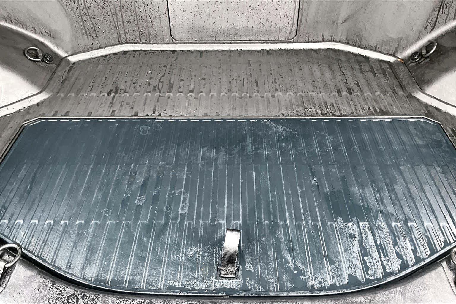 Used 2025 Agate Black Metallic Ford Flash image 32