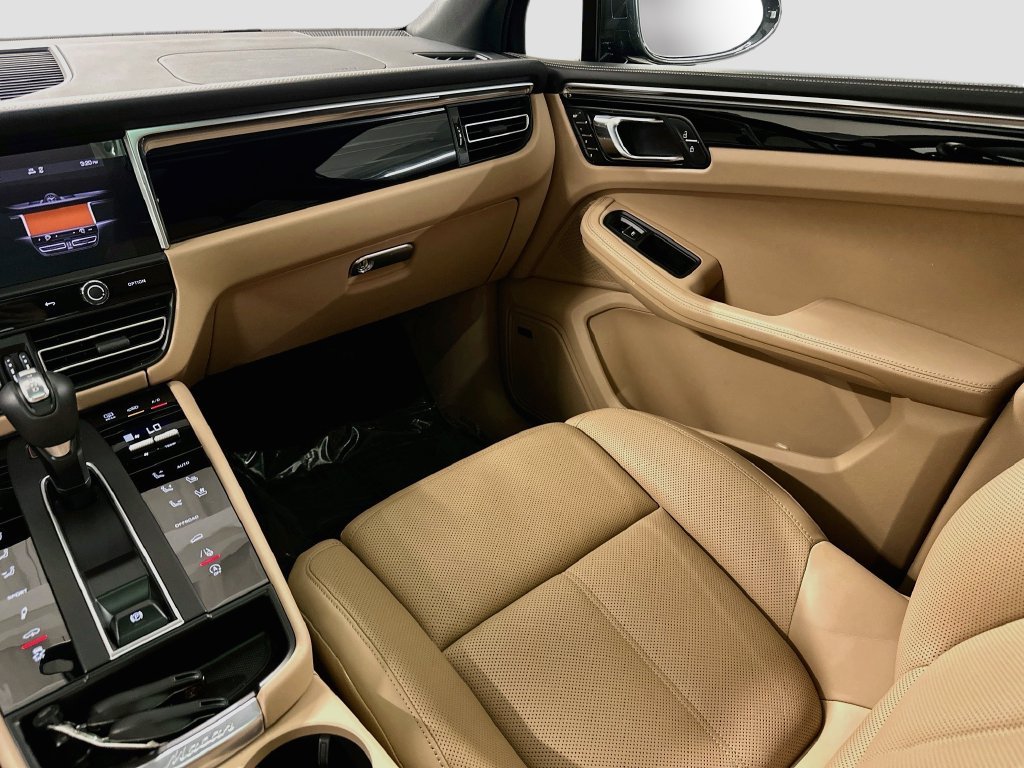 Used 2025 Black Porsche  image 24