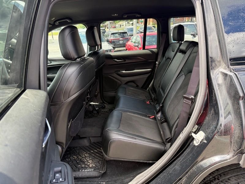 Used 2024 Black Jeep Altitude image 10