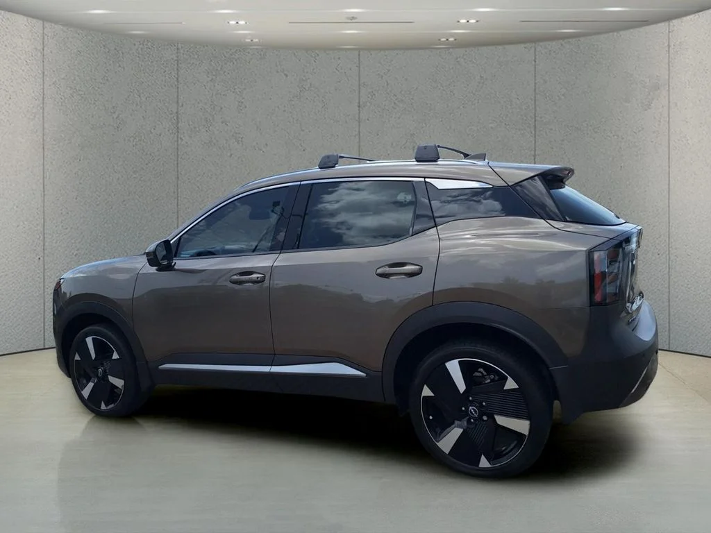 Certified Used 2025 Brown Nissan SR image 7