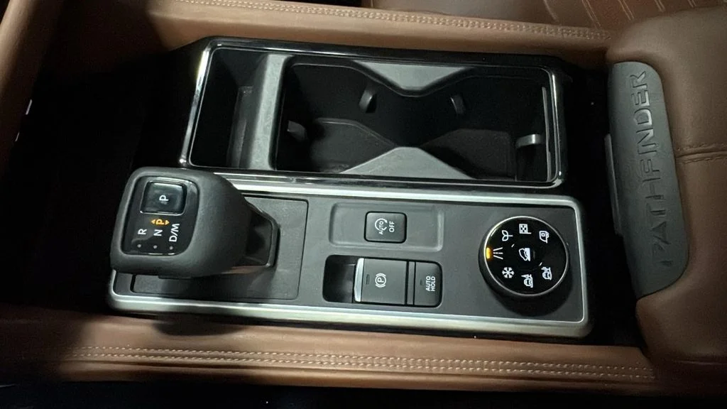 Certified Used 2022 Black Nissan Platinum image 26