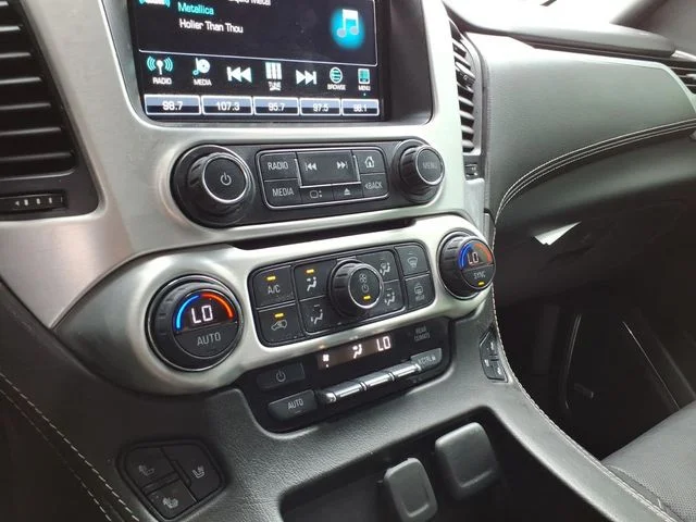 Used 2020 Blue GMC SLT image 28