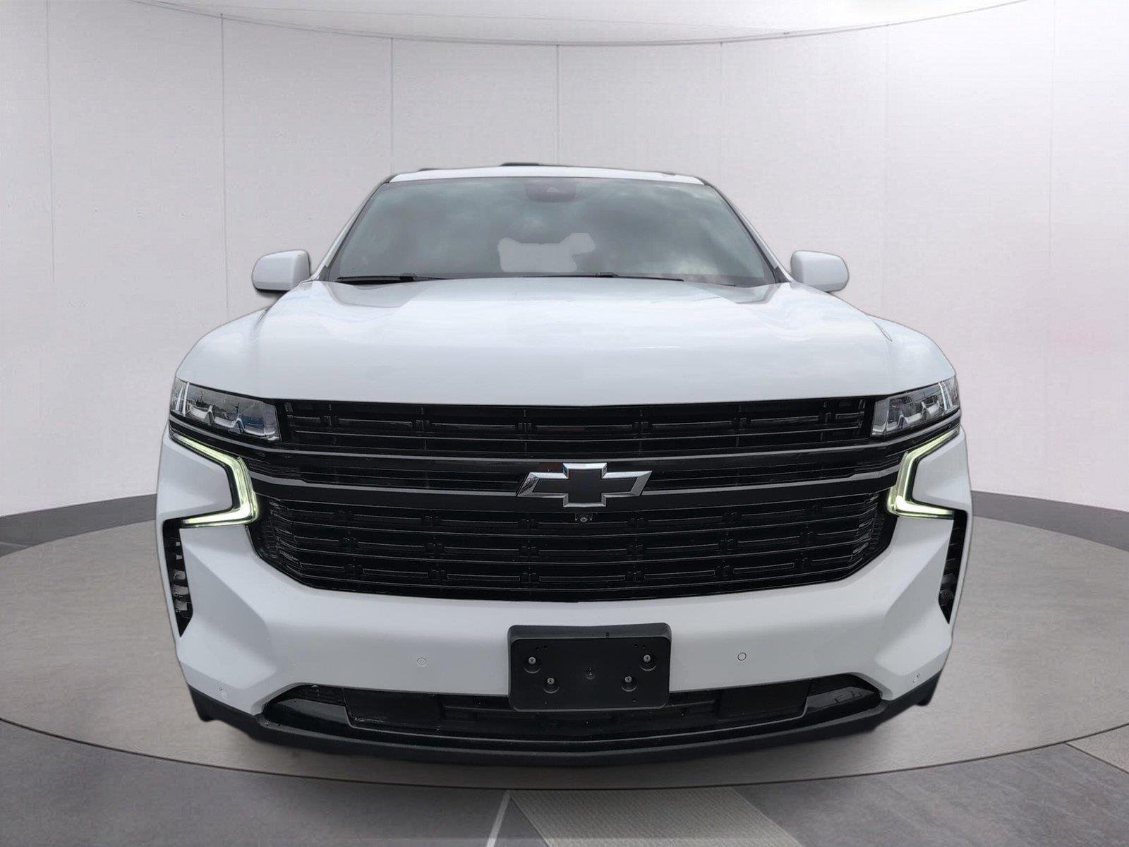 Used 2023 SUMMIT WHITE Chevrolet RST image 10