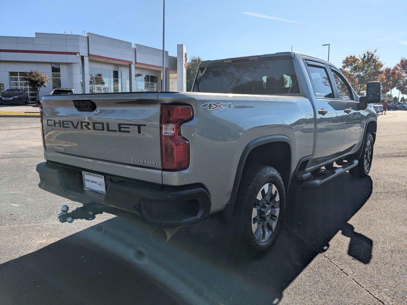 Used 2025 Sterling Gray Metallic Chevrolet Custom image 33
