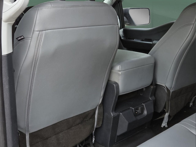Used 2022 White Ford XL image 24