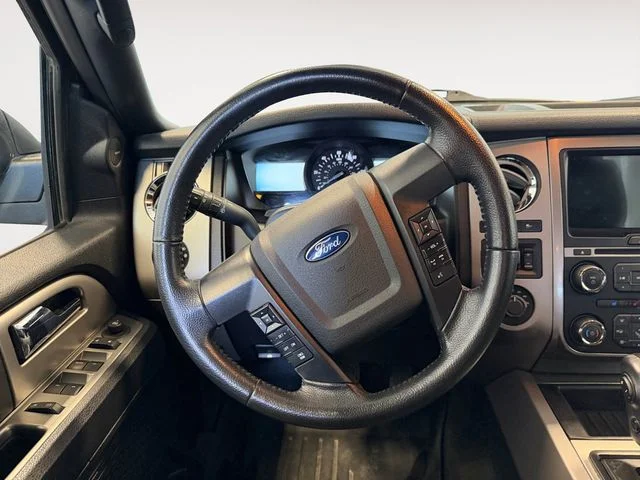 Used 2017 Black Ford XLT image 12