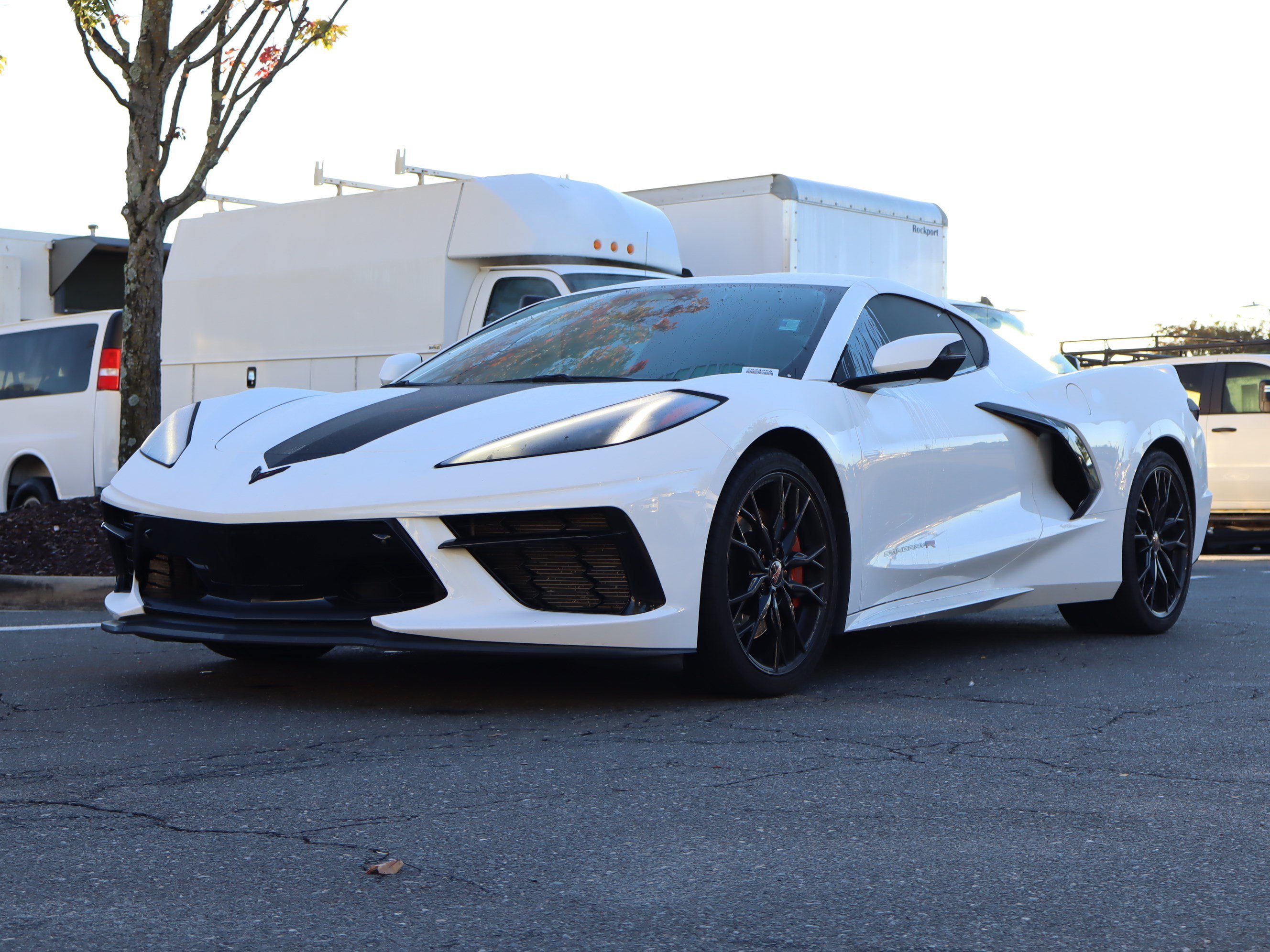 Used 2024 Arctic White Chevrolet 3LT image 4