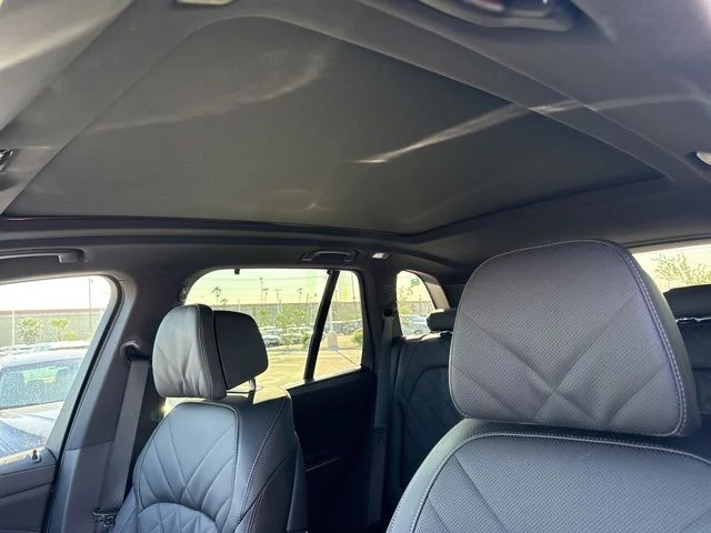 New 2026 Gray BMW xDrive40i image 17