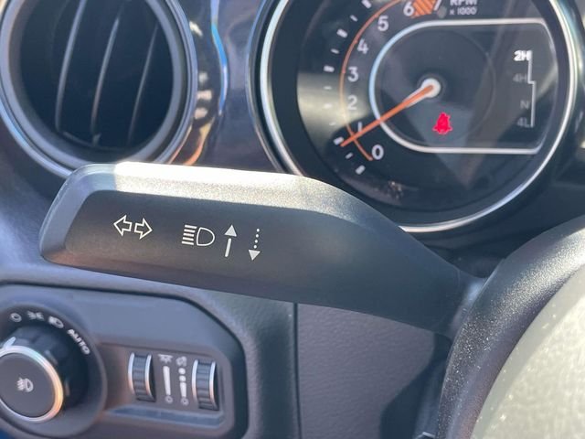 Used 2021 Blue Pearl Jeep Unlimited Sport Altitude image 26
