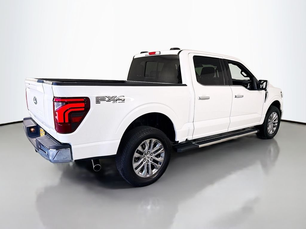 Used 2025 Star White Metallic Tri-Coat Ford LARIAT image 14