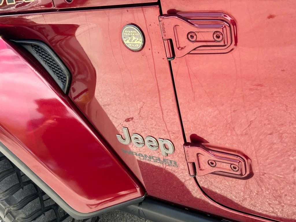 Used 2022 Red Jeep Unlimited Rubicon 392 image 15