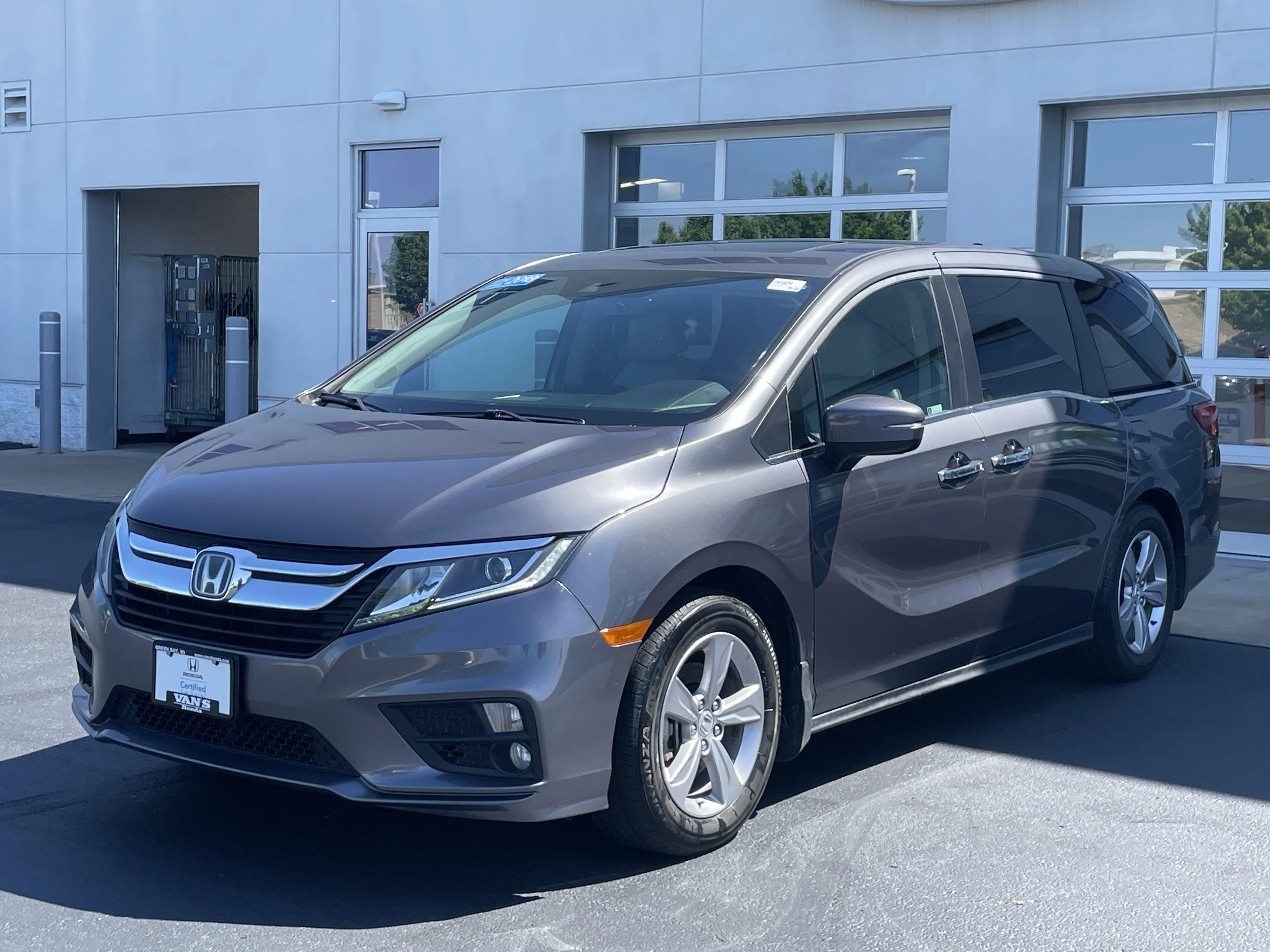 Certified Used 2018 Modern Steel Metallic Honda EX-L image 3