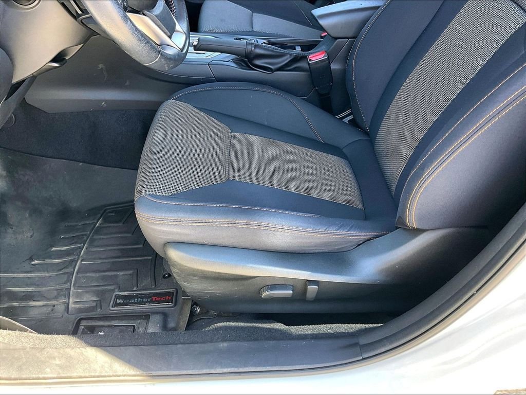 Used 2023 Crystal White Pearl Subaru Premium image 34