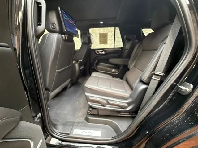 Used 2024 Black Chevrolet High Country image 15