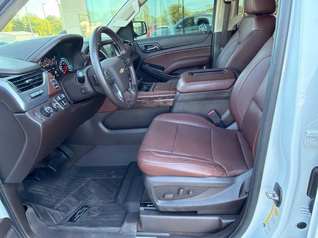 Used 2018 White Chevrolet Premier image 19