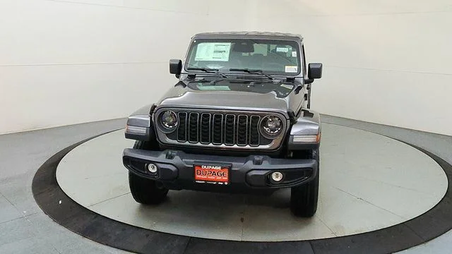 New 2026 Granite Crystal Metallic Clear-Coat Exterior Paint Jeep Sport S image 2