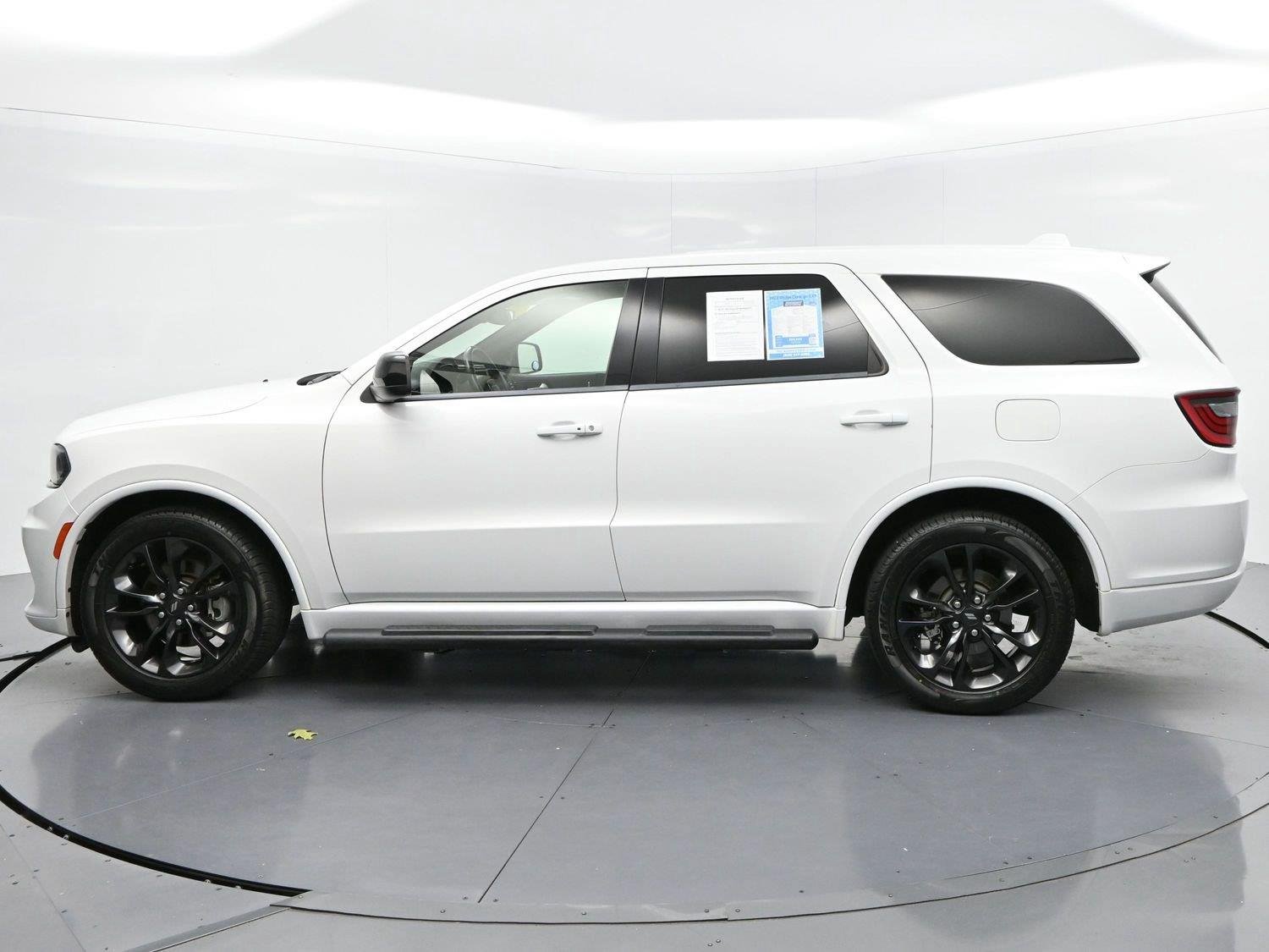 Used 2022 White Knuckle Clearcoat Dodge SXT image 4