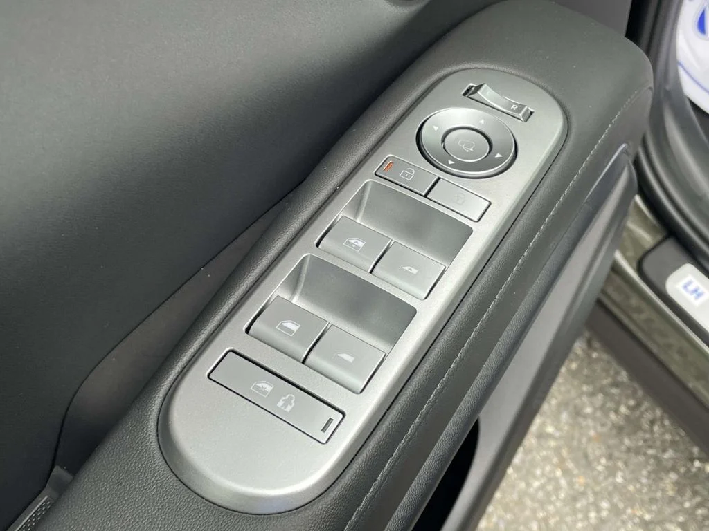 New 2026 Silver Hyundai SEL Premium image 15