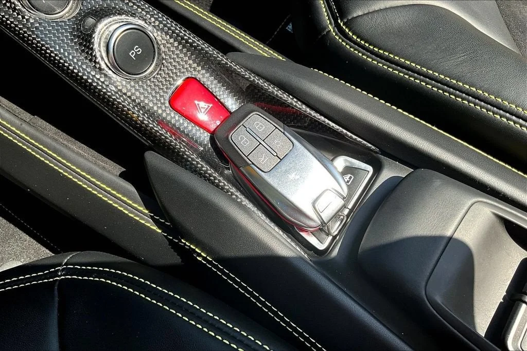 Used 2022 Giallo Modena Ferrari  image 29