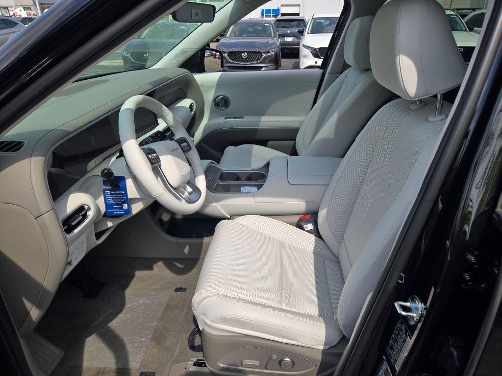 New 2026 Abyss Black Hyundai SEL Premium AWD image 22