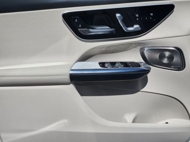 Used 2026 Polar White Mercedes-Benz GLC 300 image 10