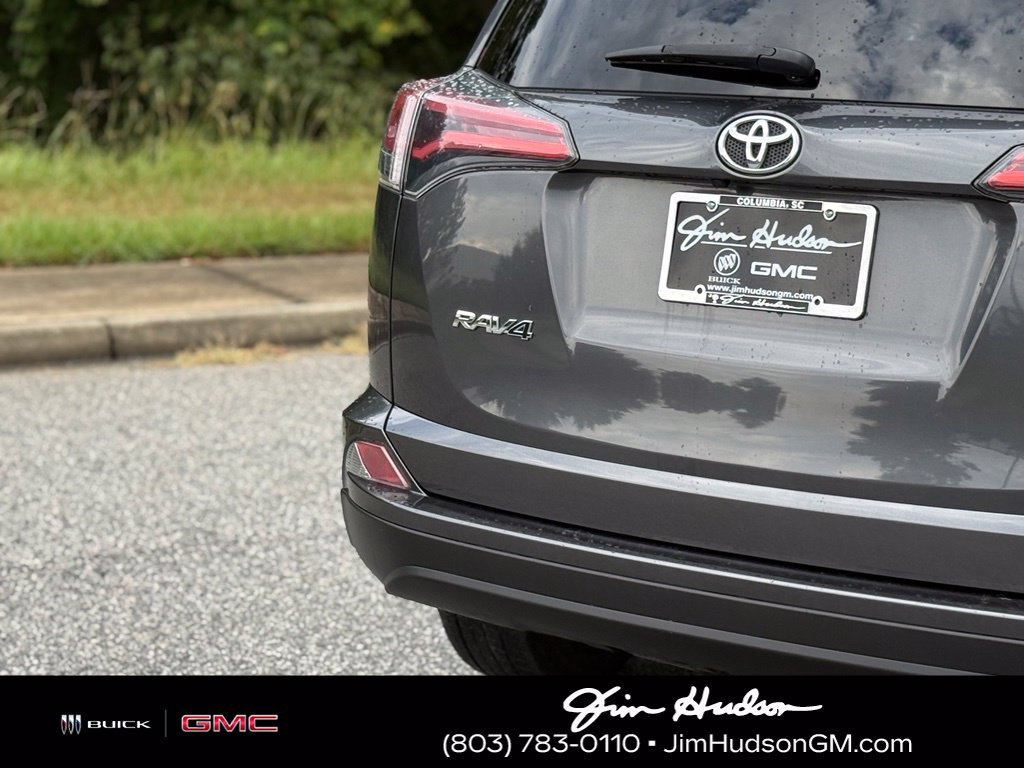 Used 2018 Gray Toyota LE image 14