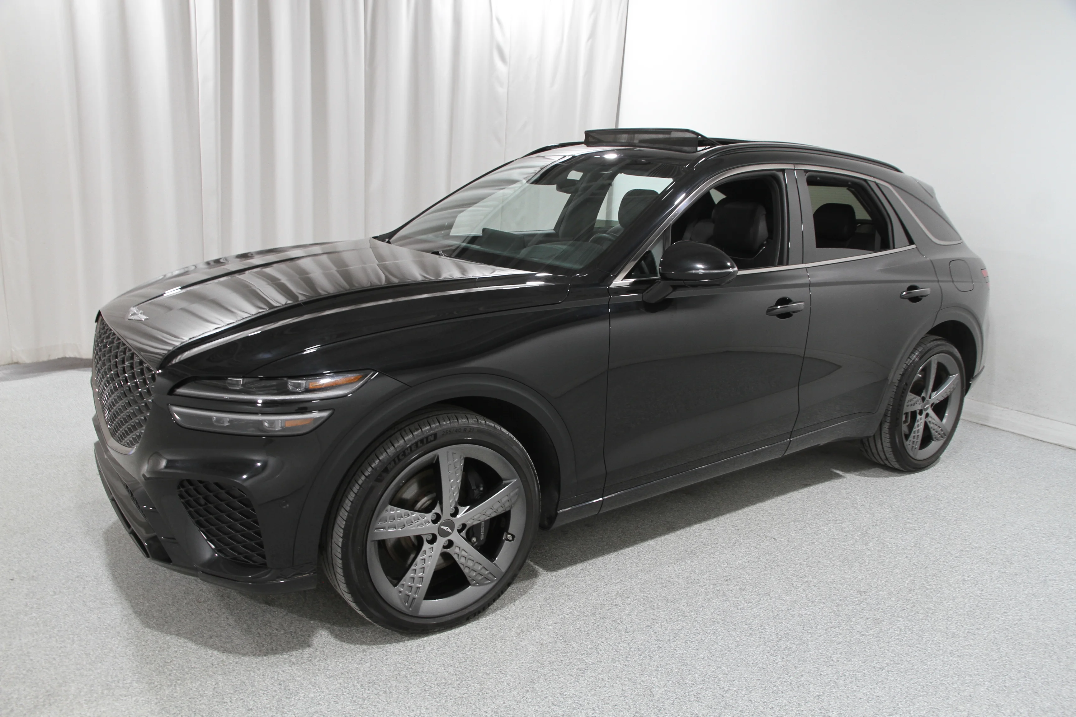 Used 2022 Vik Black Metallic Genesis 3.5T Sport Plus image 3