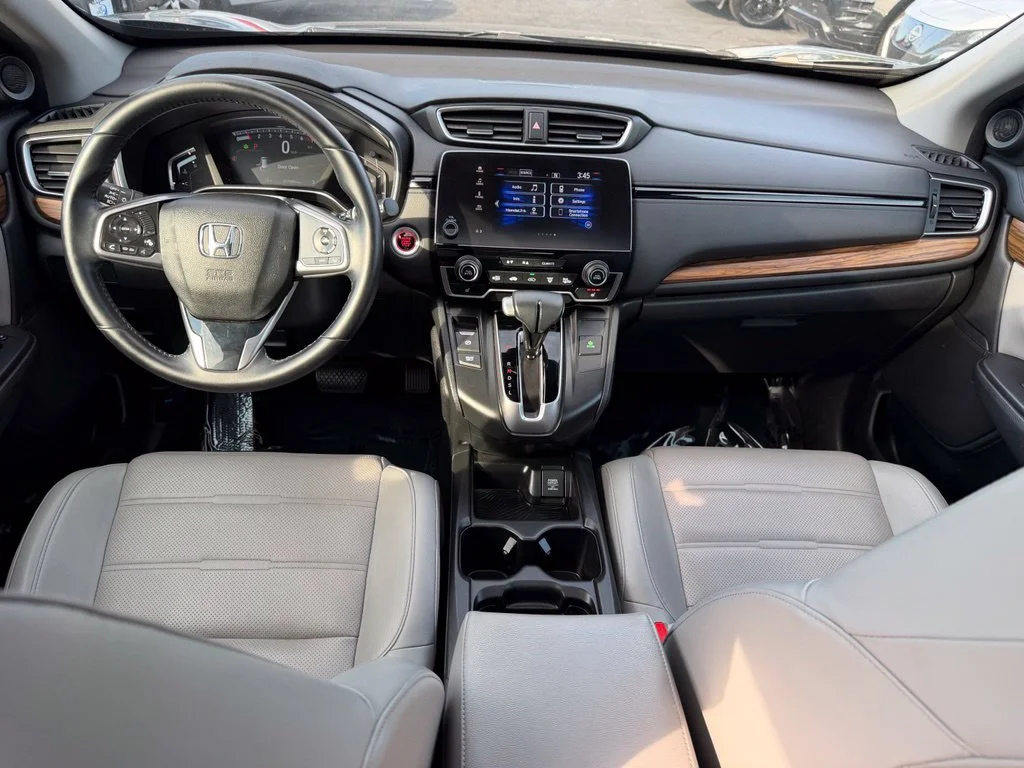 Used 2017 Lunar Silver Metallic Honda EX-L image 18