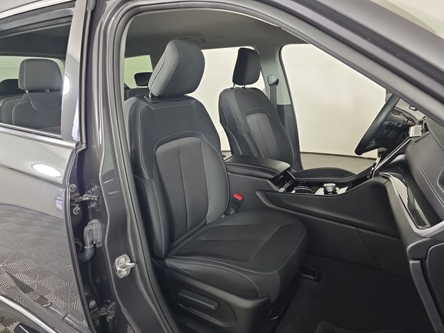 Used 2022 Gray Jeep Laredo image 29