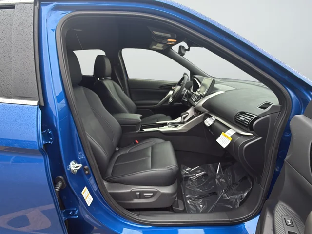 New 2026 Blue Mitsubishi SEL image 26