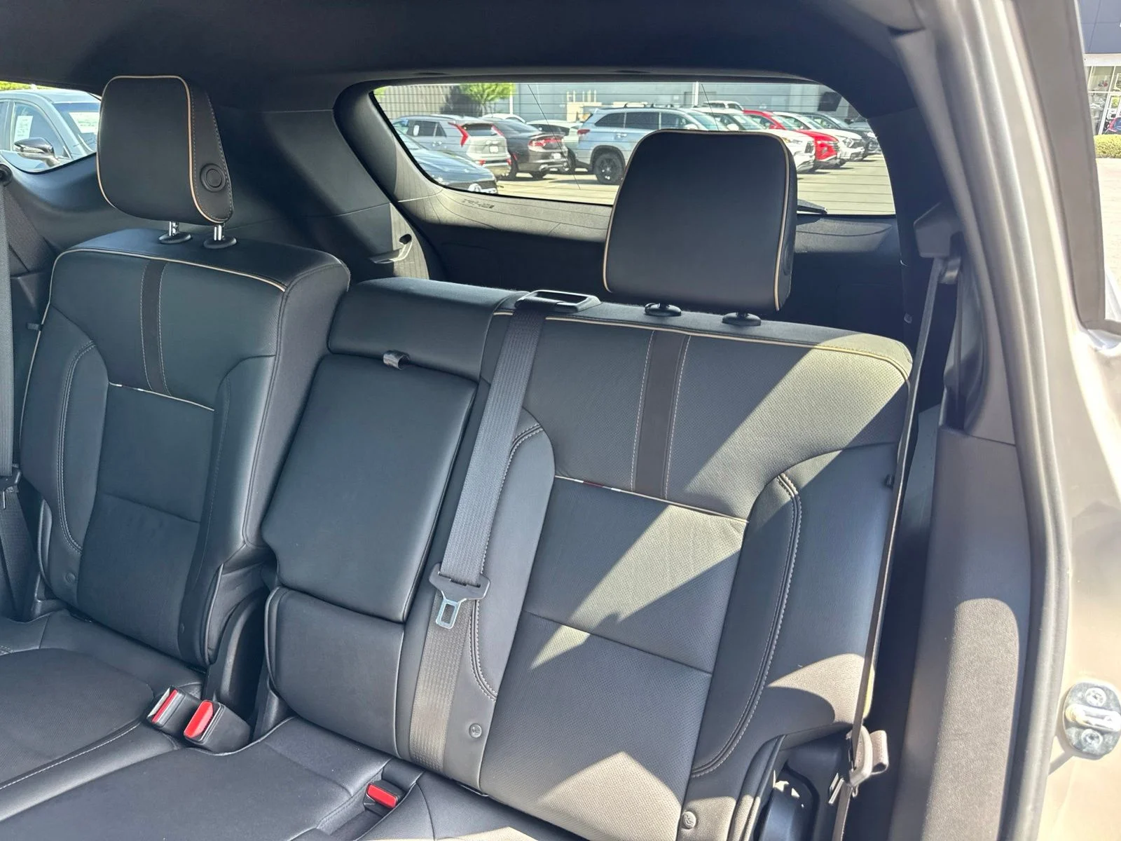 Used 2021 Pewter Metallic Chevrolet Premier image 22