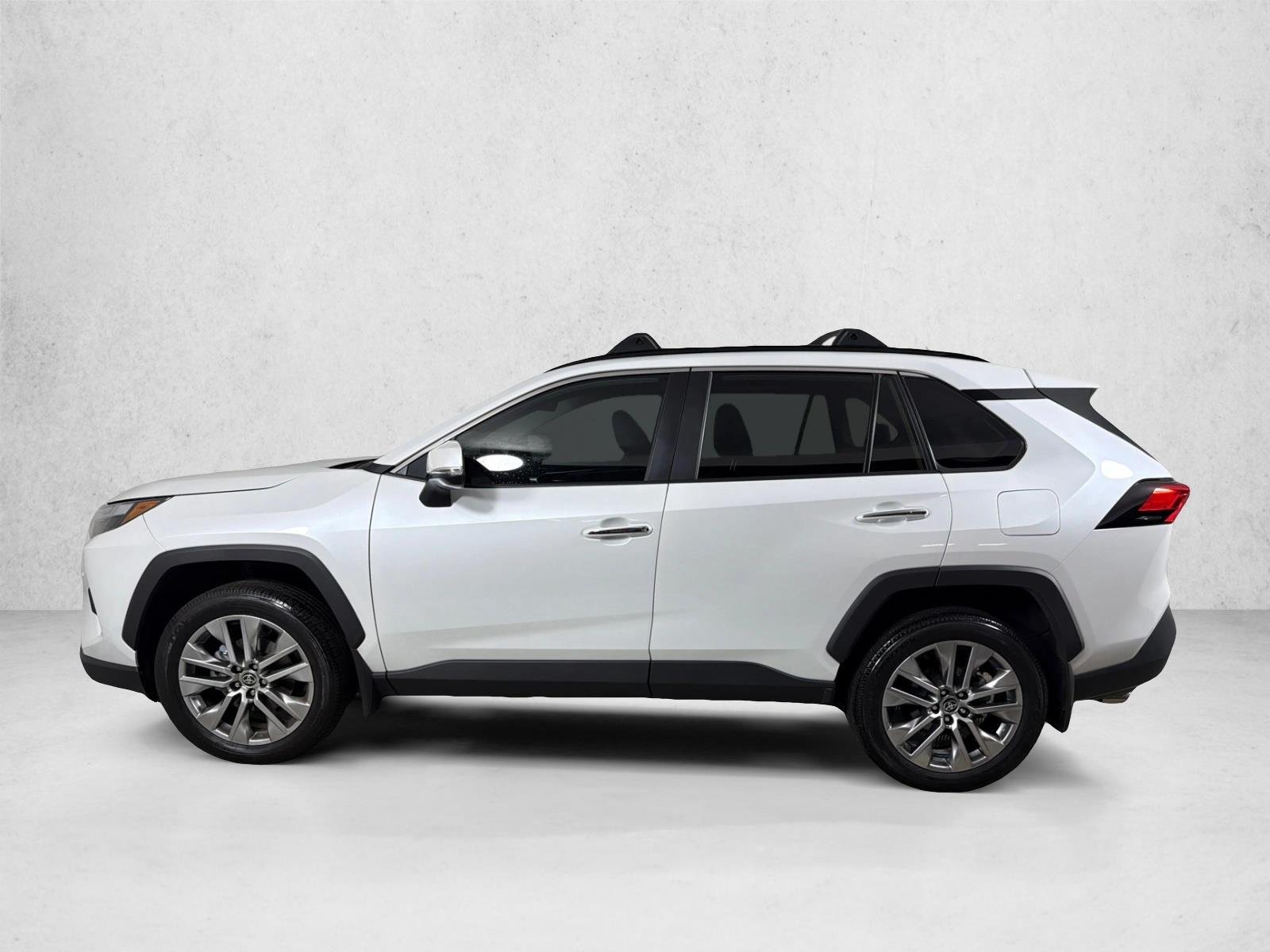 Certified Used 2025 Wind Chill Pearl Toyota Limited image 7