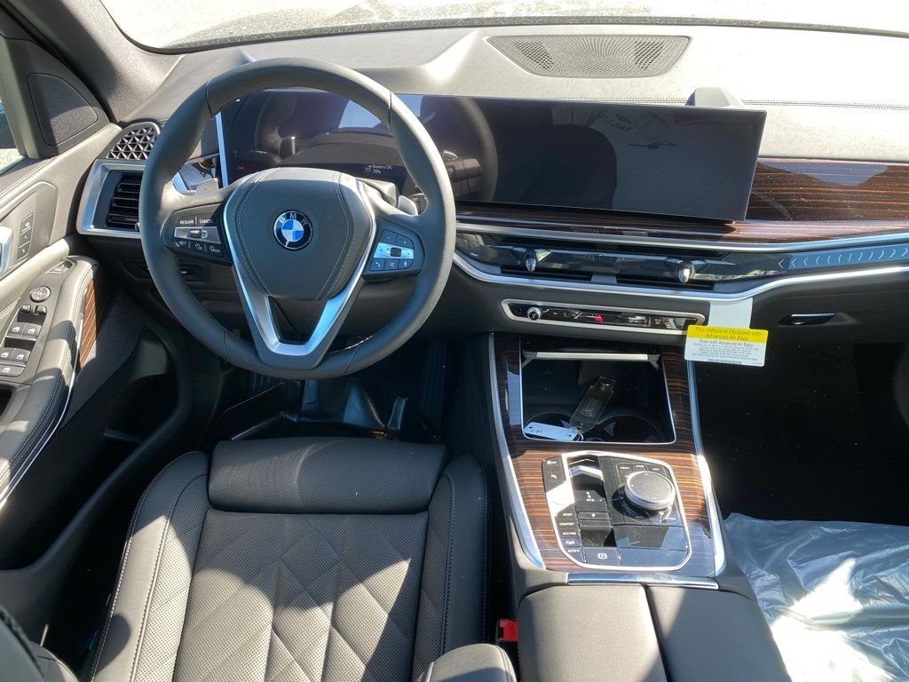 New 2026 Black Sapphire Metallic BMW xDrive40i image 9