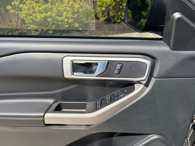 Used 2024 Black Ford XLT image 15