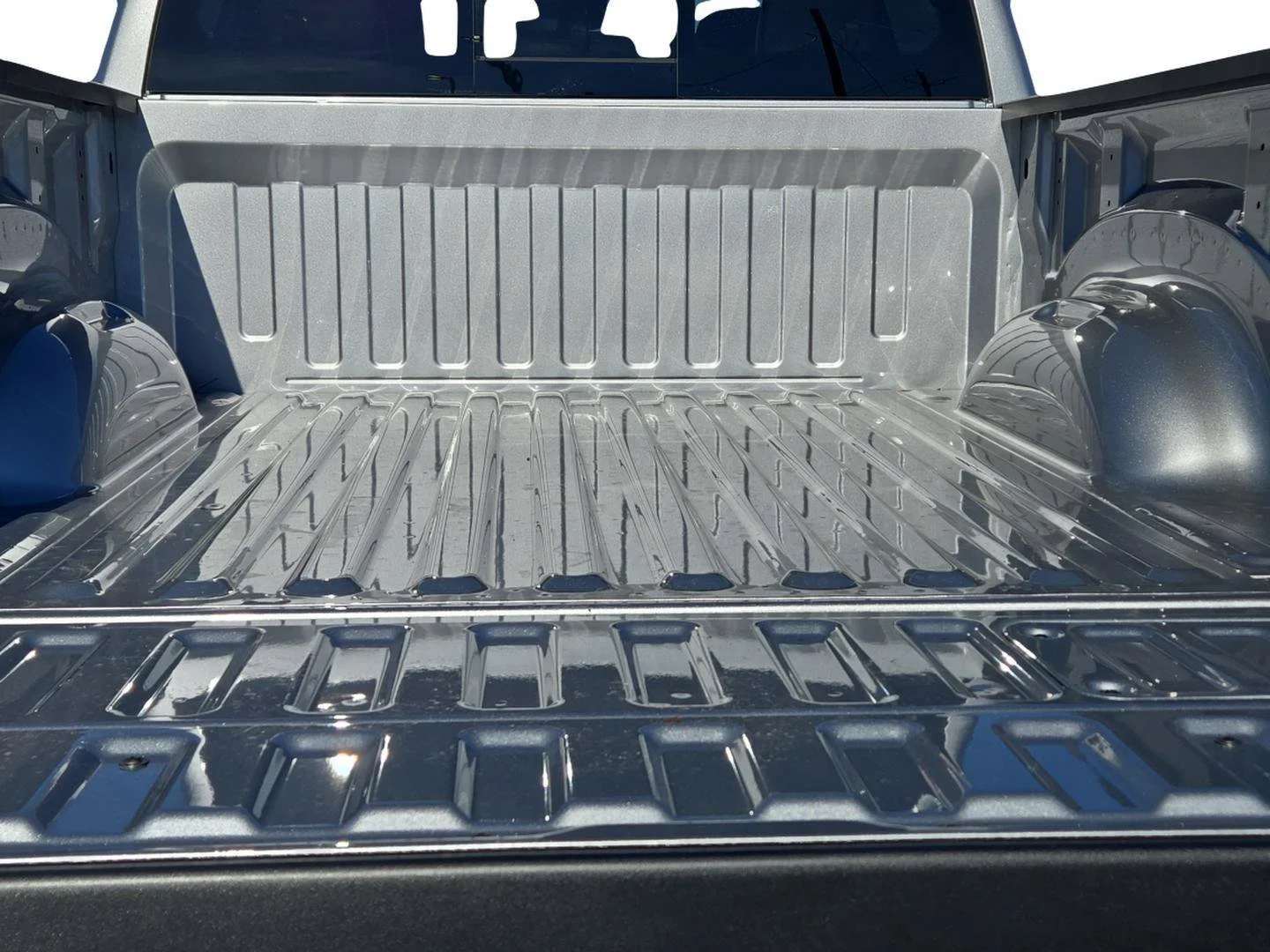 2026 RAM 1500 Laramie - Photo 10