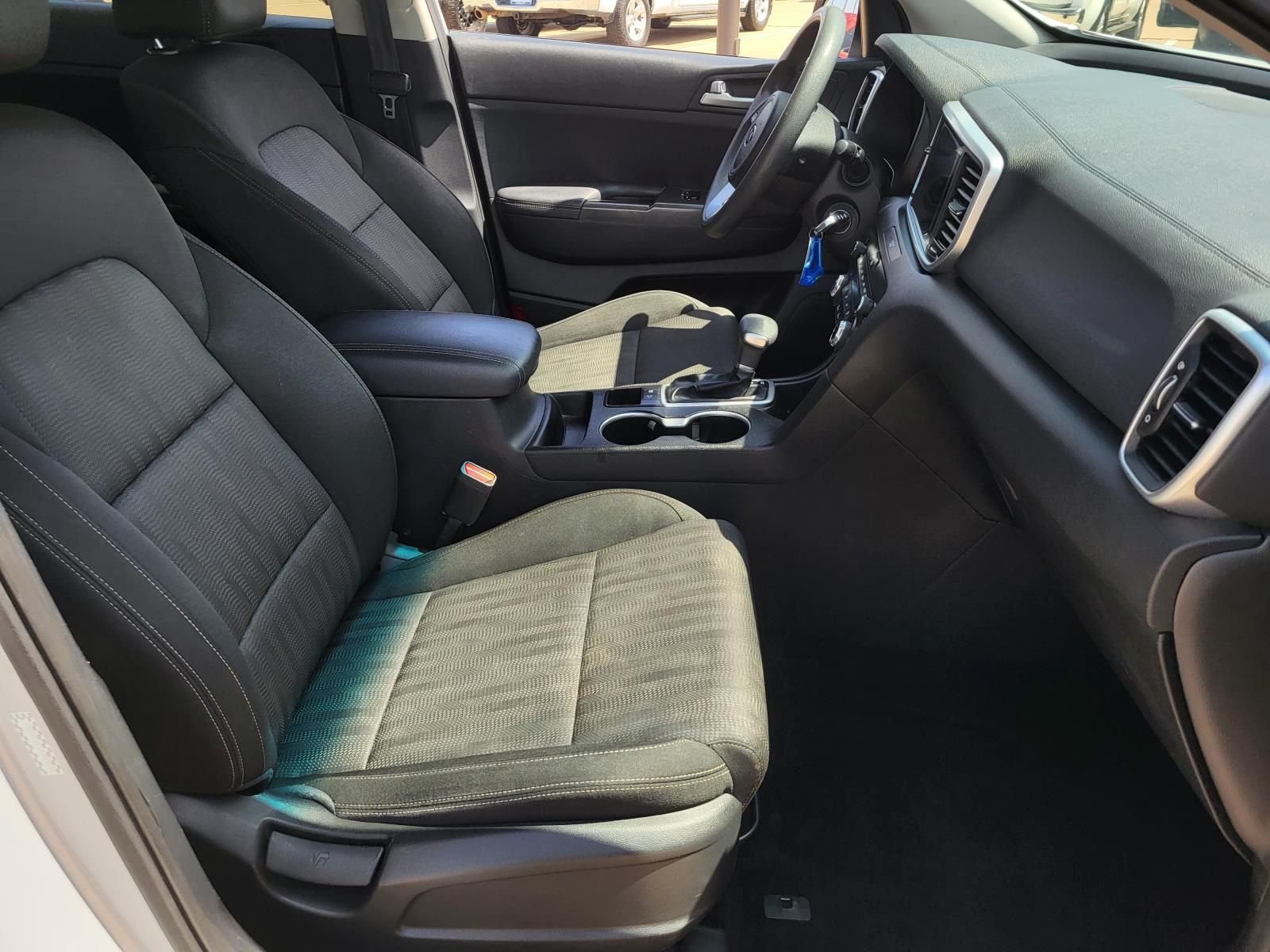 Used 2021 Sparkling Silver Kia LX image 7