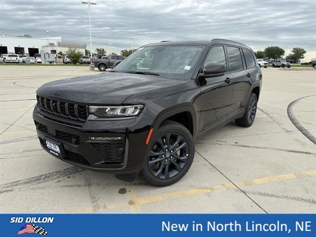 New 2026 Diamond Black Crystal Pearl-Coat Exterior Paint Jeep 85th Anniversary Edition image 1