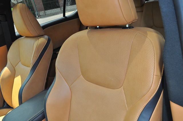 Used 2023 Gray Lexus 450e Premium image 10