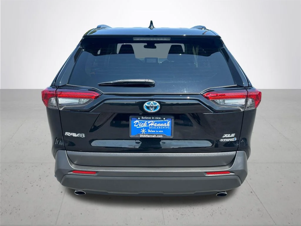 Used 2023 Black Toyota XLE image 8