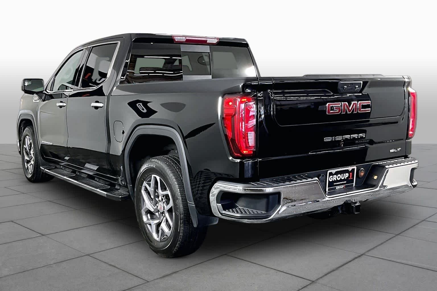 Used 2023 Onyx Black GMC SLT image 12