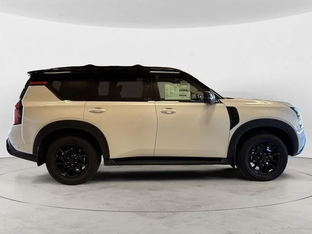 New 2026 White Nissan PRO-4X image 7