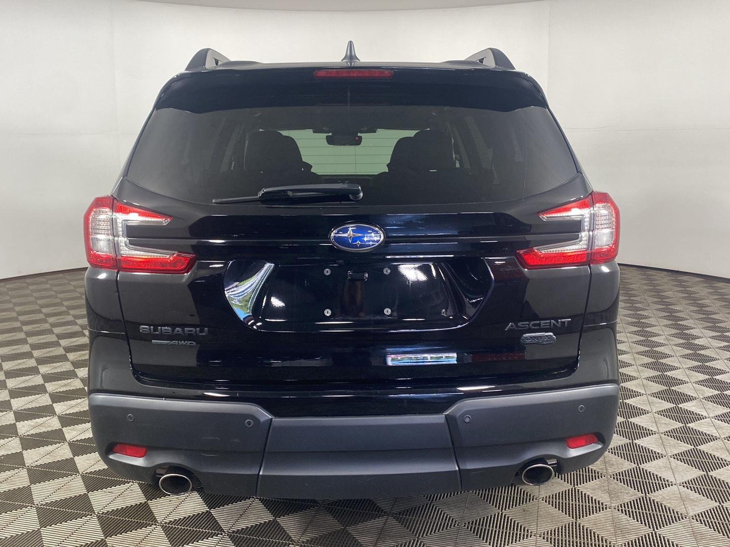 Used 2023 Crystal Black Silica Subaru Onyx Edition image 6